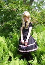 Cosplay-Cover: rosa-schwarzer Lolitariese