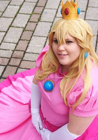 Cosplay-Cover: Princess Peach Toadstool