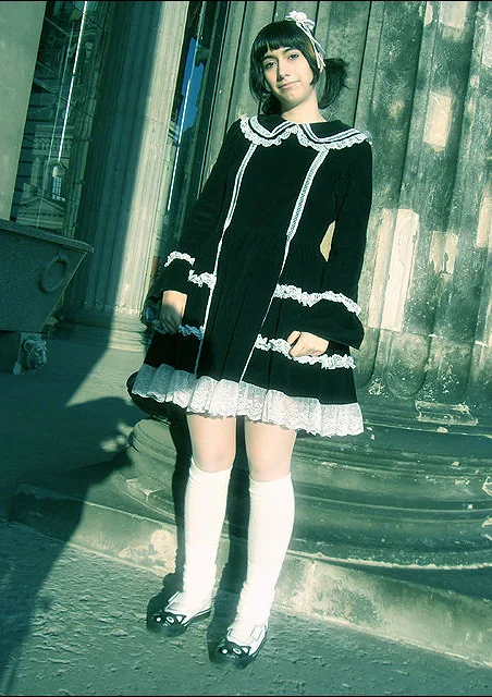 Cosplay-Cover: BlackWhite Lolita