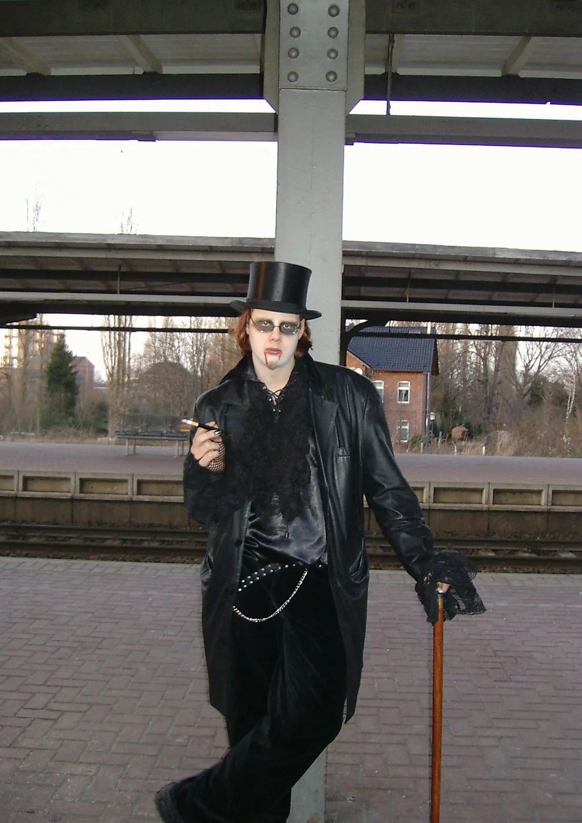 Cosplay-Cover: Dark Vampire Lord Youji