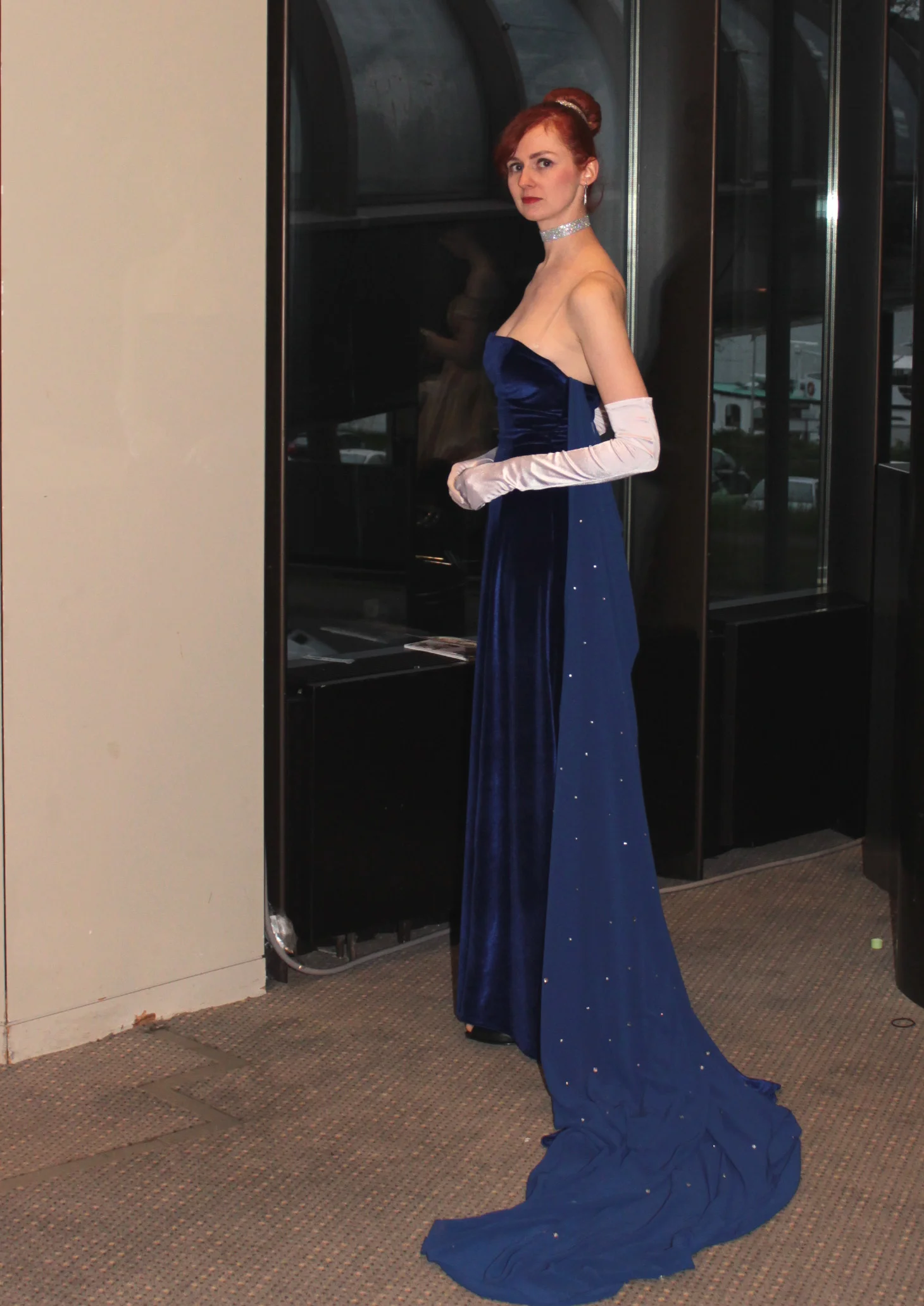 Cosplay-Cover: Anastasia(Opernkleid)