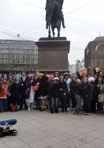 Cosplay-Cover: Gruppenfoto und alle lächeln^^