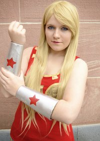 Cosplay-Cover: Cassie / Wonder Girl