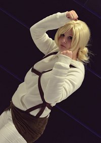 Cosplay-Cover: Annie Leonhardt