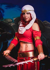 Cosplay-Cover: Sandstorm Katarina