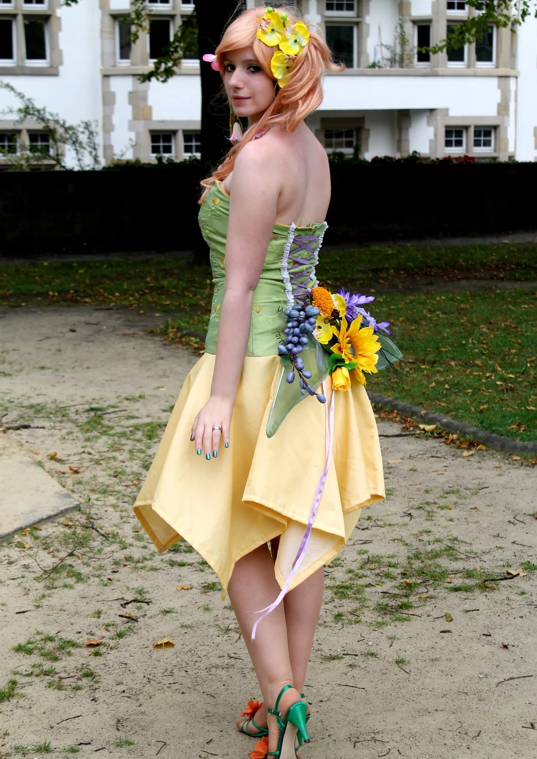 Cosplay-Cover: Flora