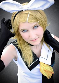 Cosplay-Cover: Rin Kagamine 『Meltdown』