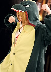 Cosplay-Cover: Kinomoto Sakura 「 Goldzilla 」