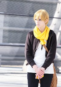 Cosplay-Cover: Masaomi Kida (Yellow Scarves)