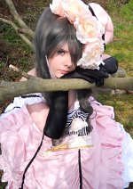 Cosplay-Cover: Ciel Phantomhive [Ballgown]