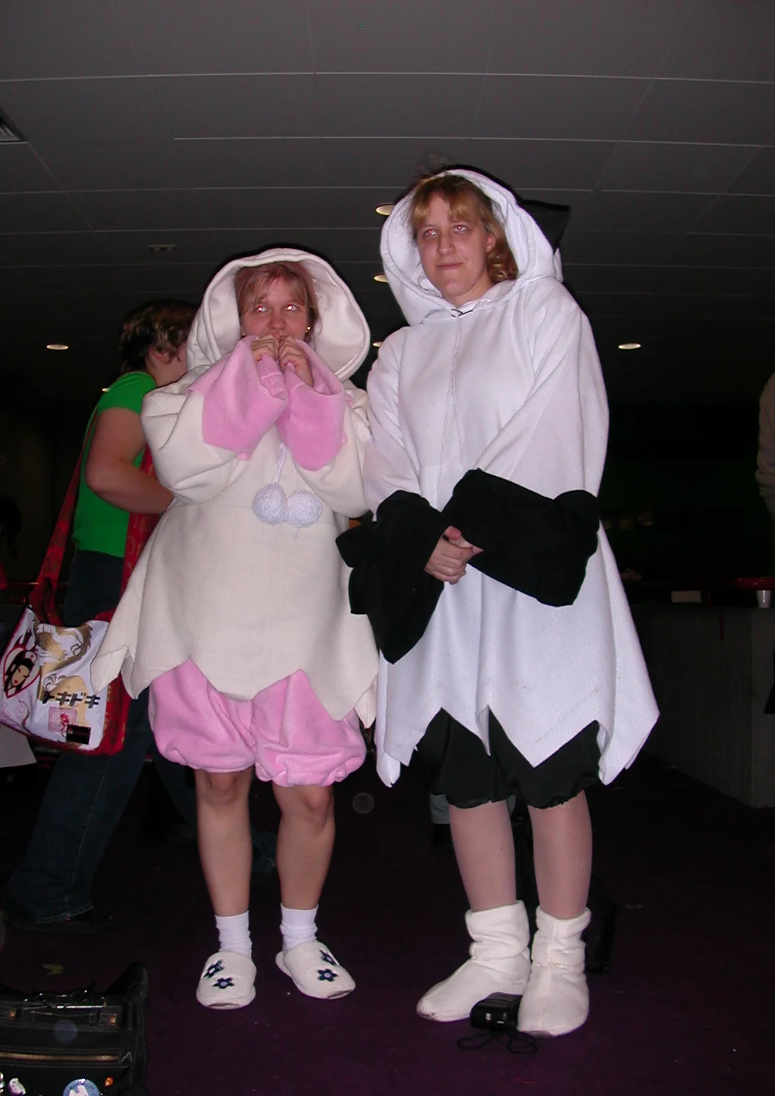 Cosplay-Cover: Shia (Nachthemd)