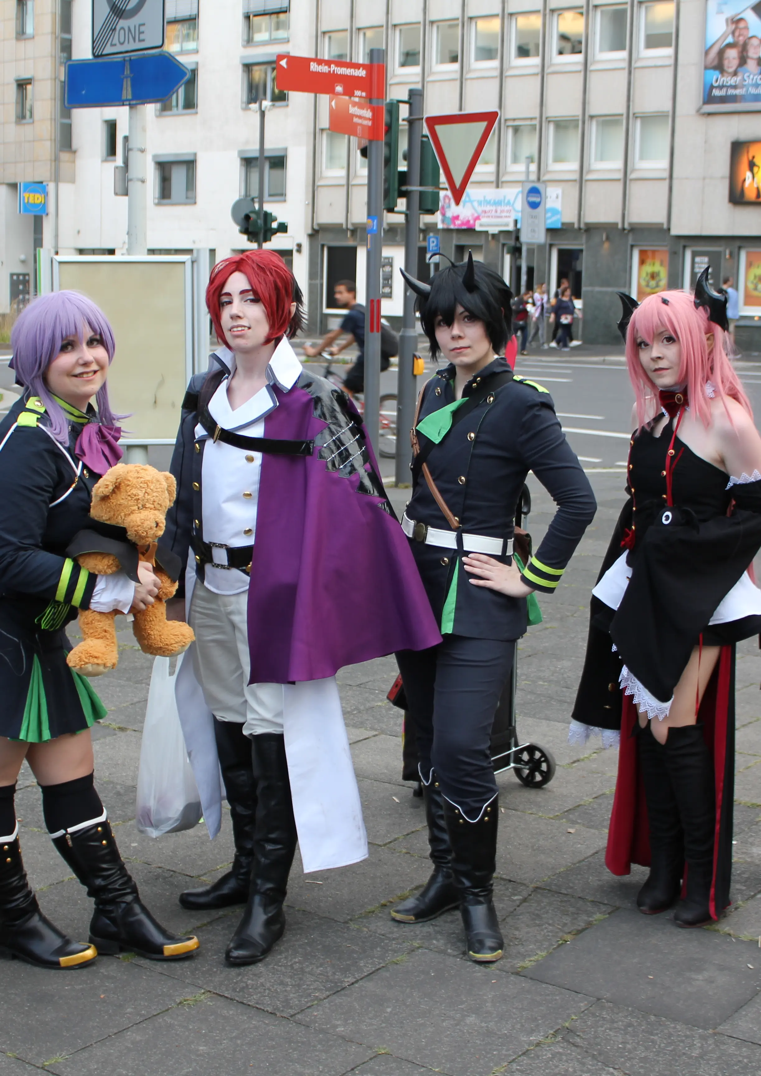 Cosplay-Cover: Hiiragi Shinoa ~ Demon Army