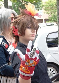 Cosplay-Cover: Tsunayoshi Sawada [Vongola Gear]