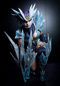 Cosplay-Cover: Shyvana [Ice Drake]