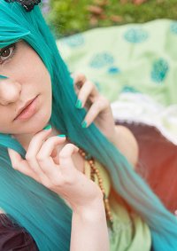 Cosplay-Cover: Miku Hatsune [Story of Evil]
