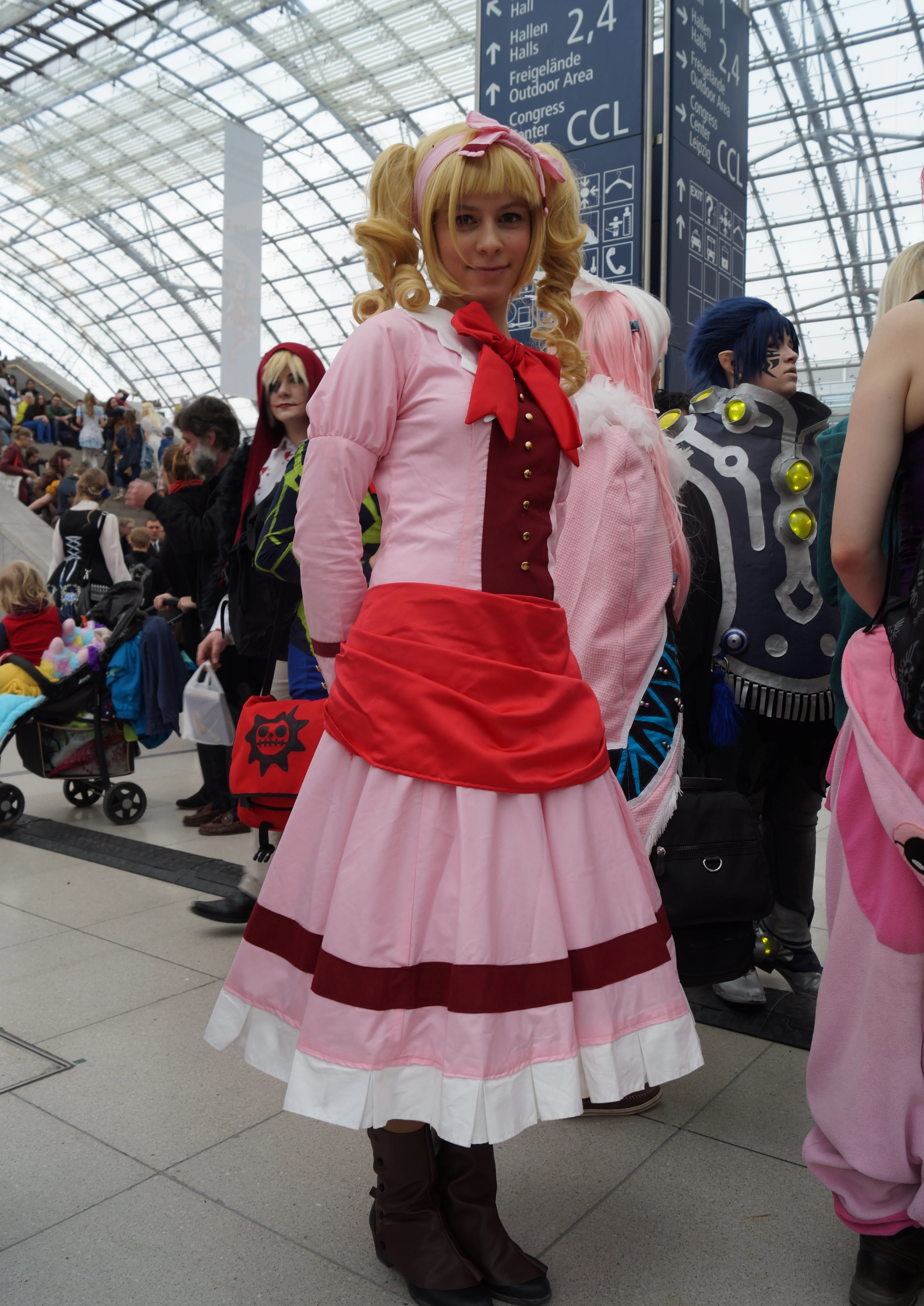 Cosplay-Cover: Elisabeth Middleford