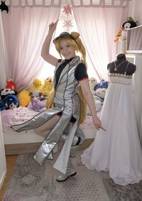 Cosplay-Cover: Usagi Tsukino - Knocking Down Hesitation