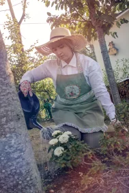Cosplay-Cover: Arthur Kirkland (Flower Apron Fanart)