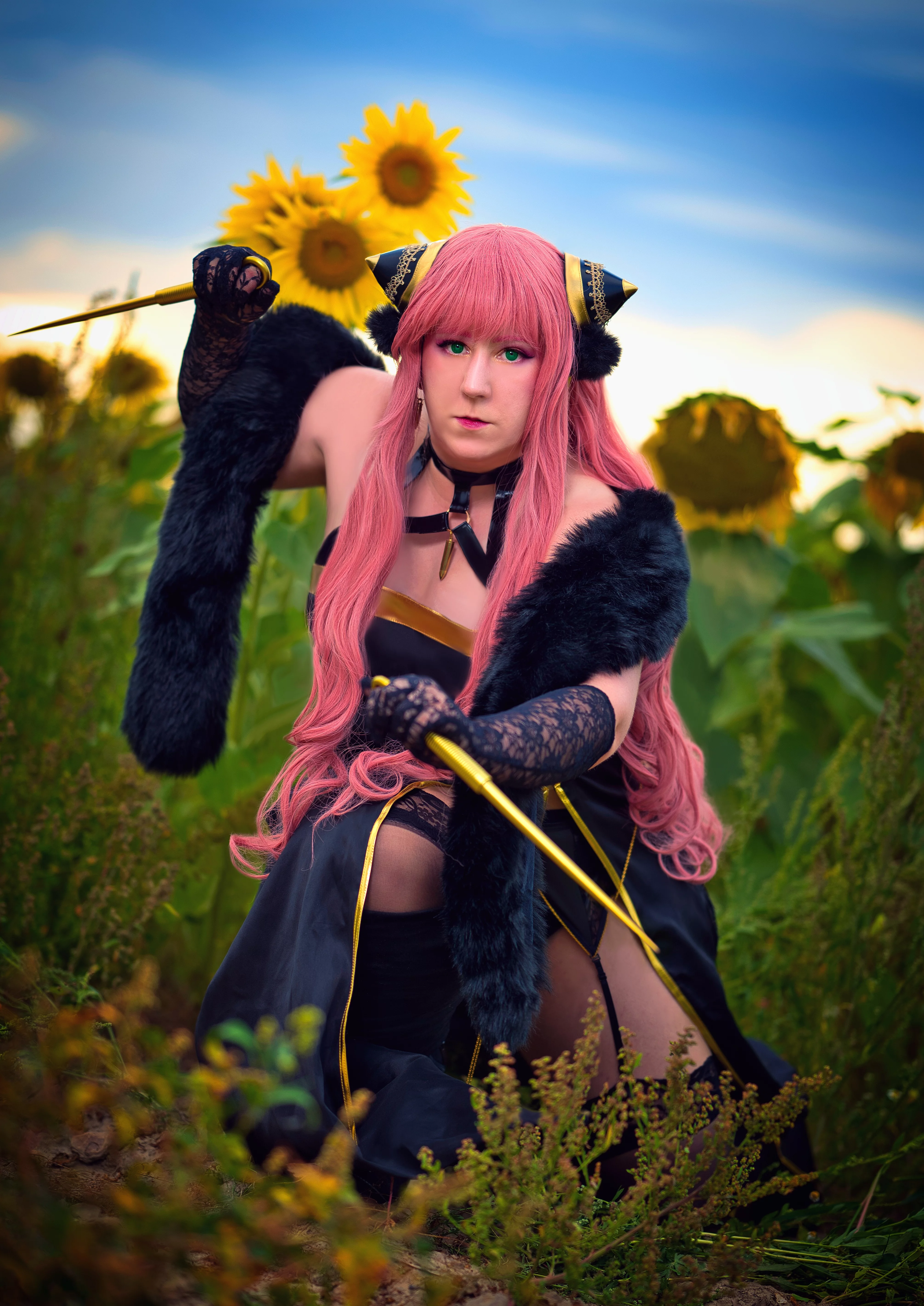 Cosplay-Cover: Anya Forger [Adult]