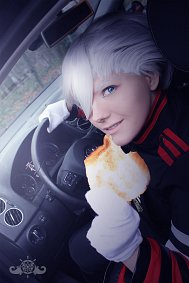 Cosplay-Cover: Shinya Hīragi