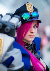 Cosplay-Cover: Officer Vi