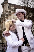 Cosplay-Cover: Antonio Lopez [Wedding Suit]