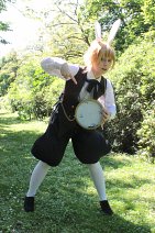 Cosplay-Cover: Kagamine Len (Alice in Musicland)