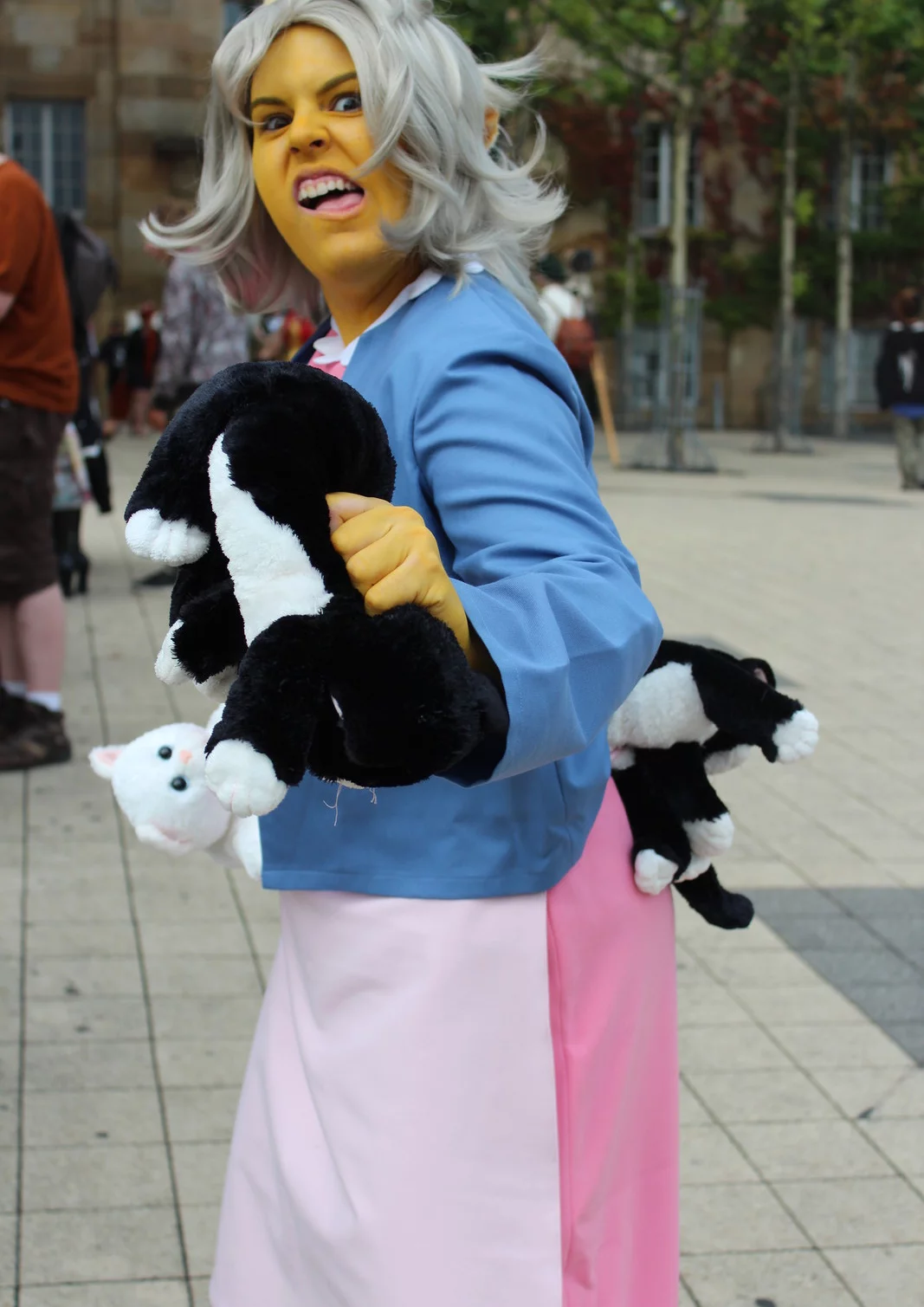 Cosplay-Cover: Eleanor Abernathy aka Die verrückte Katzenlady