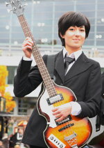 Cosplay-Cover: Sir(James) Paul McCartney (Suit Version) [Beatles]