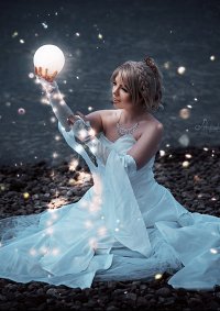 Cosplay-Cover: Lunafreya Nox Fleuret [Wedding]