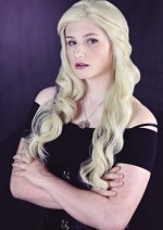 Cosplay-Cover: Daenerys Targaryen [Formal]