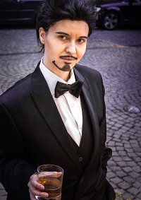 Cosplay-Cover: Tony Stark [Smoking]