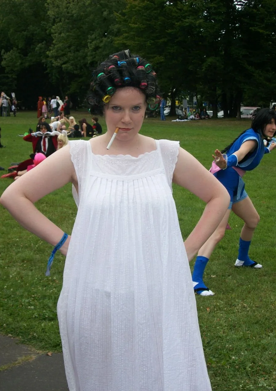 Cosplay-Cover: Die Vermieterin - Kung fu hustle