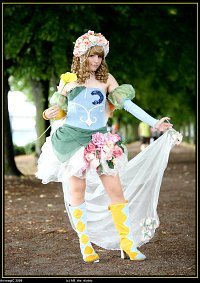 Cosplay-Cover: White Rose