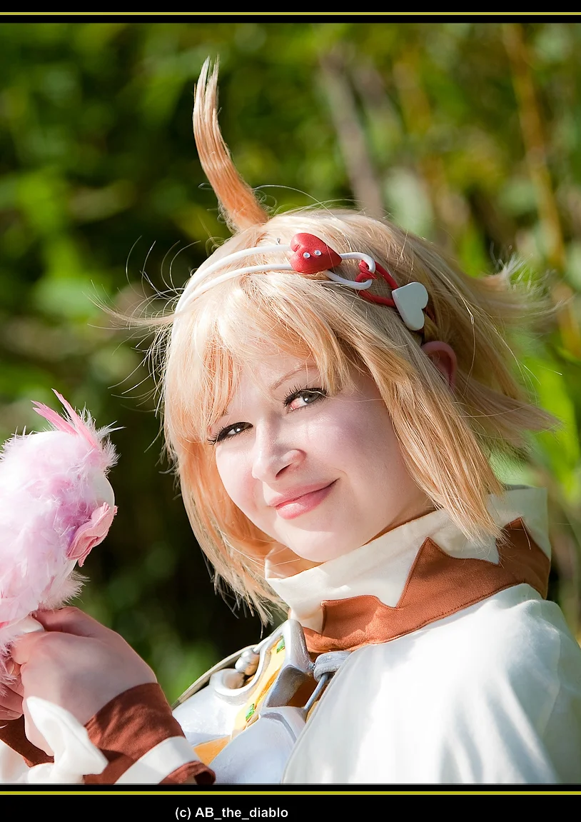 Cosplay-Cover: Elise (My World My Way)