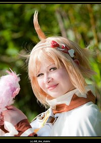 Cosplay-Cover: Elise (My World My Way)