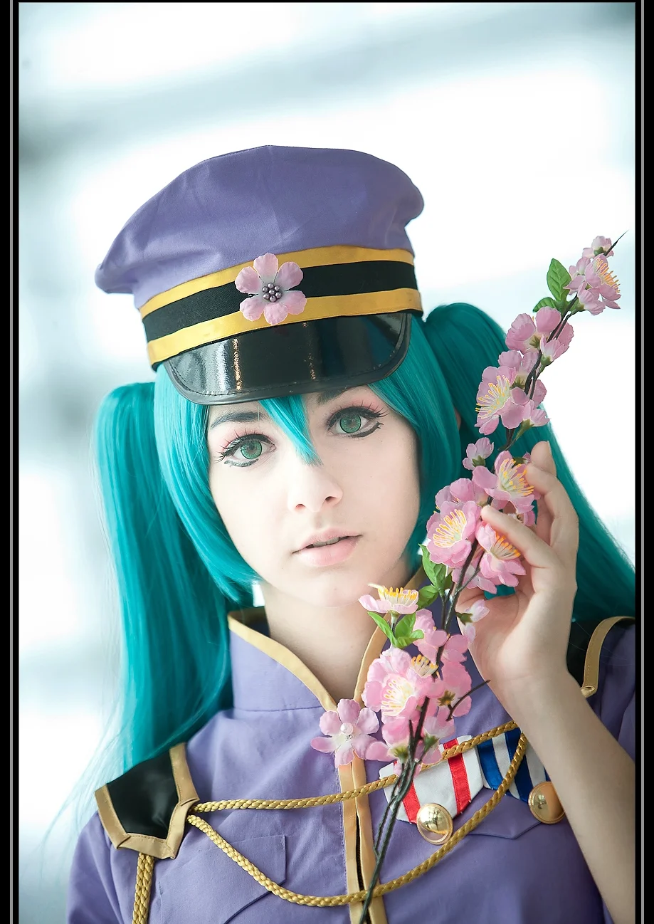 Cosplay-Cover: Miku Hatsune (Senbon Zakura)