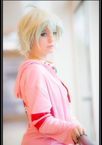 Cosplay-Cover: Nia Teppelin [Short Haired]