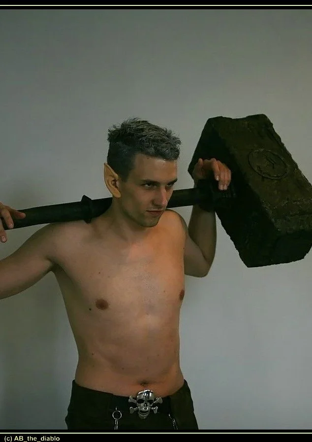 Cosplay-Cover: Dunkelelf Assassin