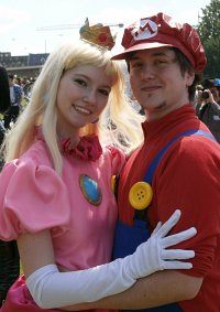 Cosplay-Cover: Princess Peach