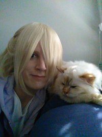 Cosplay-Cover: Yuri Plisetsky (Casual @ Home on Bed)