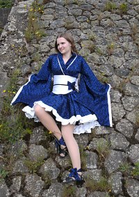 Cosplay-Cover: Wa Lolita (Blauer Schmetterling)