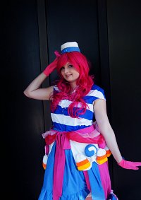 Cosplay-Cover: Pinkie Pie Grand Gala Version