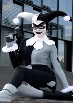 Cosplay-Cover: Harley Quinn [Black/White Version]