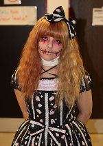 Cosplay-Cover: Zombie Lolita