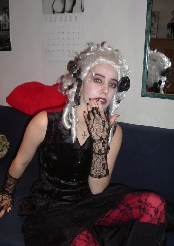 Cosplay-Cover: Vampir Lady