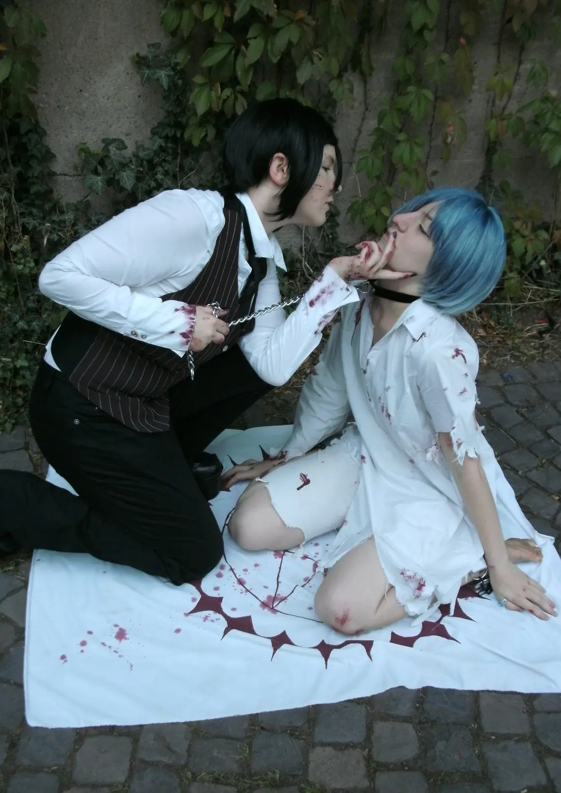 Cosplay-Cover: Sebastian Michaelis (Bloody Hands)