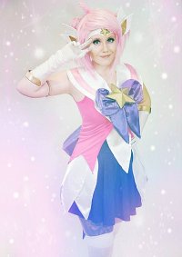 Cosplay-Cover: Star Guardian Lux