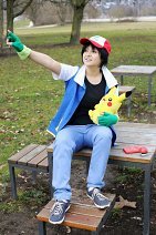 Cosplay-Cover: Ash Ketchum aus Alabastia