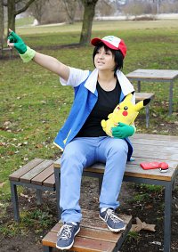 Cosplay-Cover: Ash Ketchum aus Alabastia